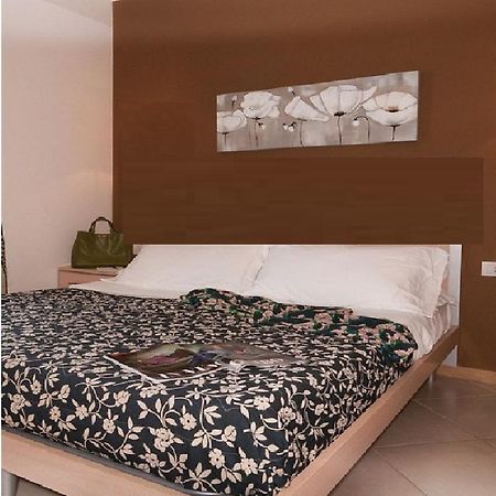 Residence 12,30 ปาร์มา ภายนอก รูปภาพ